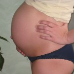 pregnant-361582_1280